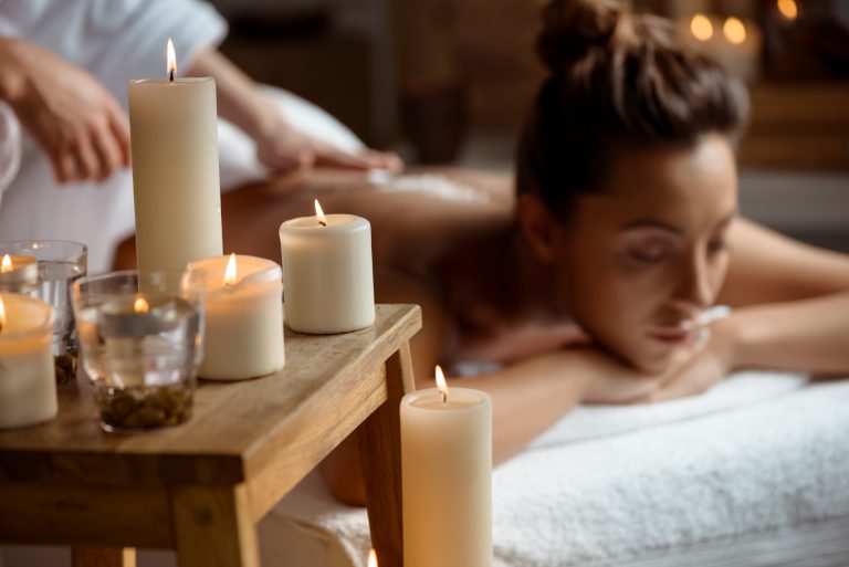 Lire la suite à propos de l’article Les bienfaits du massage esthétique pendant un cancer