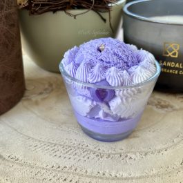 Bougie artisanale à la violette