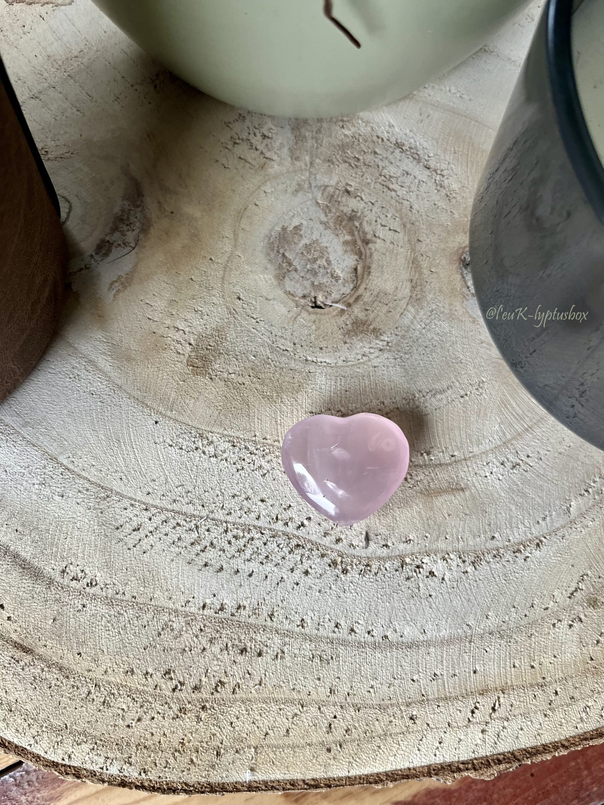 Coeur en quartz rose – Image 3